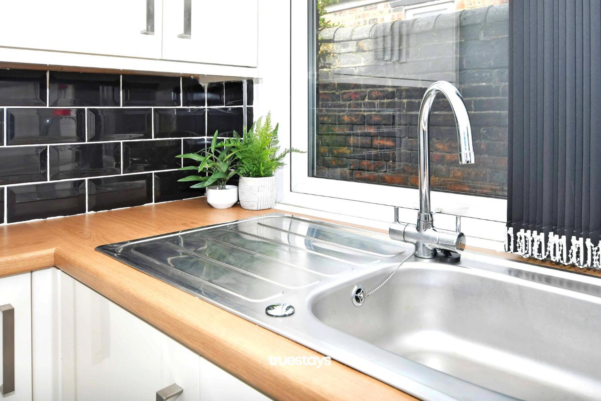 Gilman House By Truestays - 4 Bedroom House In Stoke-On-Trent Etruria Exterior foto